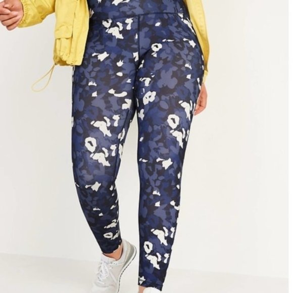 Old Navy Floral High Waisted  7/8-Length Leggings - Picture 3 of 8